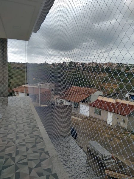 Rede de proteção por metro